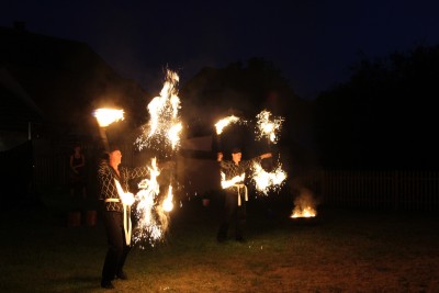 Tanz mit dem Feuer